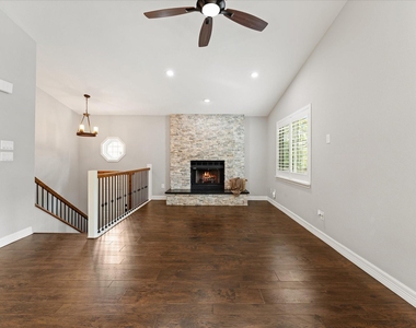 16963 Chapel Pines Drive - Photo Thumbnail 6