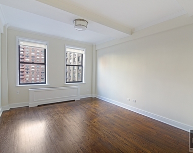West 70th Street - Photo Thumbnail 2