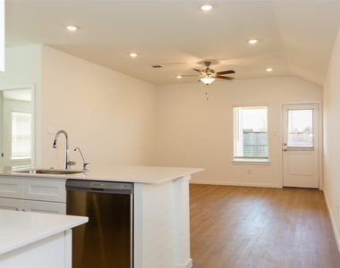 3422 Horseshoe Trail Lane - Photo Thumbnail 6