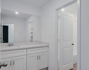 3422 Horseshoe Trail Lane - Photo Thumbnail 9