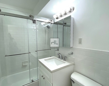 East 35th Street - Photo Thumbnail 2