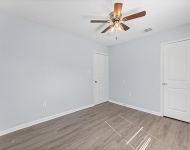 509 17th Avenue N - Photo Thumbnail 15