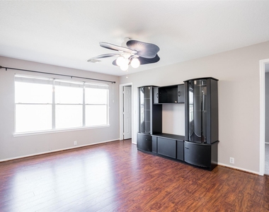 21314 Somerset Park Lane - Photo Thumbnail 4