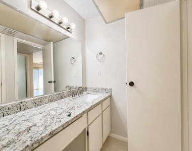 2120 El Paseo Street - Photo Thumbnail 8