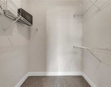 801 Luther Street W - Photo Thumbnail 23