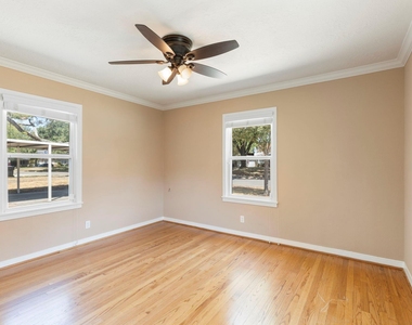 1802 Turnpike Road - Photo Thumbnail 37