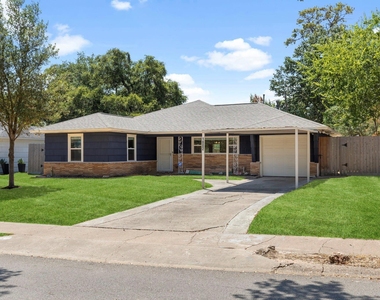 1802 Turnpike Road - Photo Thumbnail 2