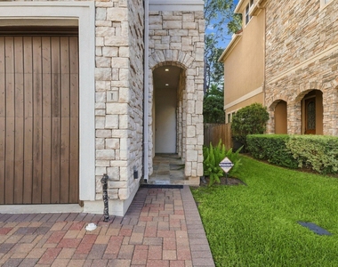 5531 Pine Street - Photo Thumbnail 2