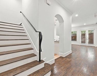 5531 Pine Street - Photo Thumbnail 6