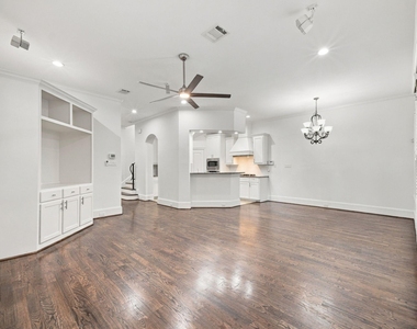 5531 Pine Street - Photo Thumbnail 8