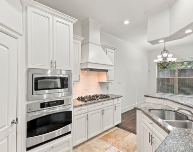 5531 Pine Street - Photo Thumbnail 13