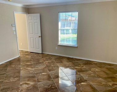 6019 Fallmont Drive - Photo Thumbnail 12