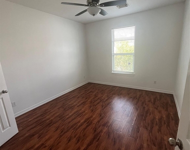 12607 Panther Villa Court - Photo Thumbnail 13
