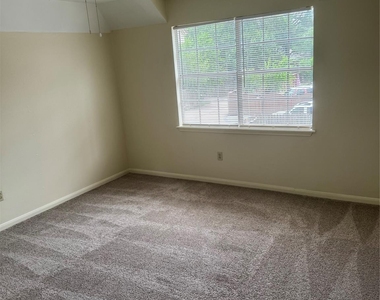 20111 Yorkway Drive - Photo Thumbnail 14