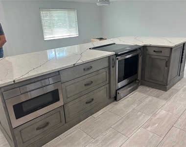 9019 Lismore Court - Photo Thumbnail 2