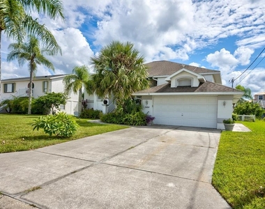 3464 Amberjack Drive - Photo Thumbnail 2