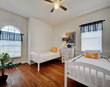 3464 Amberjack Drive - Photo Thumbnail 14