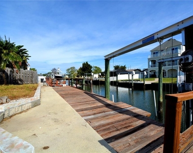 13738 Melanie Avenue - Photo Thumbnail 31