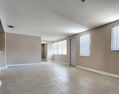 13738 Melanie Avenue - Photo Thumbnail 7