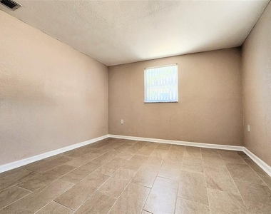 13738 Melanie Avenue - Photo Thumbnail 10