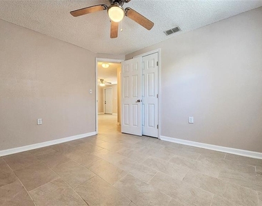 13738 Melanie Avenue - Photo Thumbnail 16