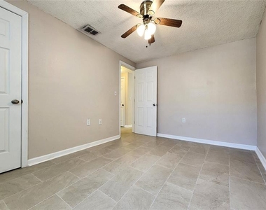 13738 Melanie Avenue - Photo Thumbnail 18