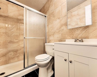 13738 Melanie Avenue - Photo Thumbnail 13