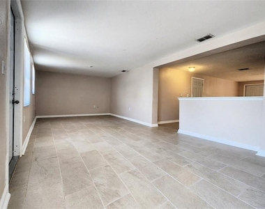 13738 Melanie Avenue - Photo Thumbnail 9