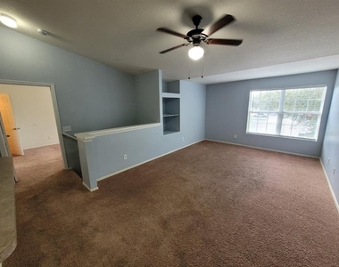 36113 Deer Creek Drive - Photo Thumbnail 6