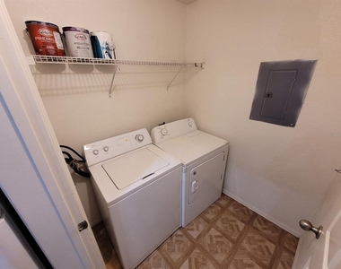 36113 Deer Creek Drive - Photo Thumbnail 12