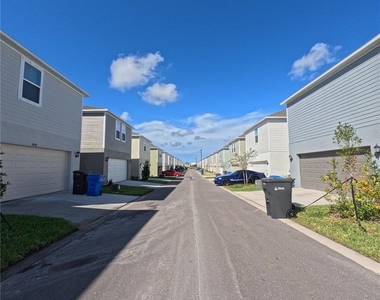 10174 Gladesong Lane - Photo Thumbnail 10