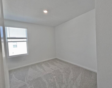 10174 Gladesong Lane - Photo Thumbnail 14