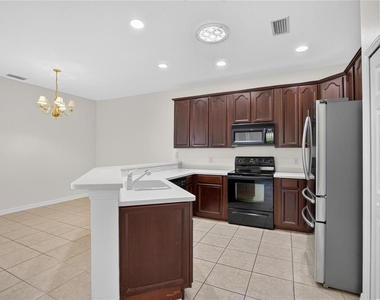 132 Shell Falls Drive - Photo Thumbnail 4