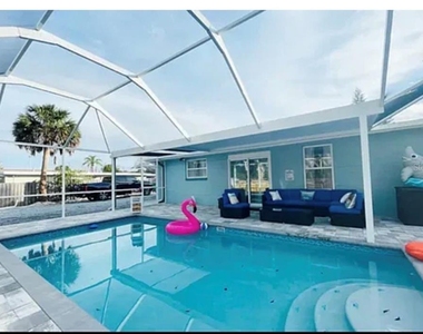 10940 Dorothy Lane - Photo Thumbnail 7