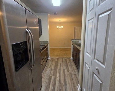 18563 Bridle Club Drive - Photo Thumbnail 3
