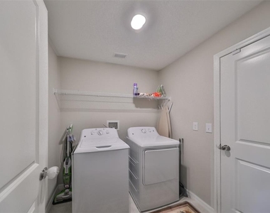 10351 Alder Green Drive - Photo Thumbnail 30