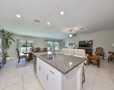 10351 Alder Green Drive - Photo Thumbnail 12
