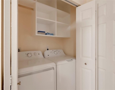1848 N Washington Avenue - Photo Thumbnail 24
