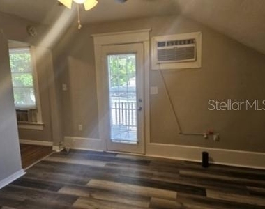 700 Grove Street N - Photo Thumbnail 3