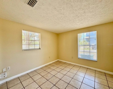 7601 S Swoope Street - Photo Thumbnail 15