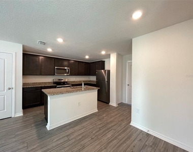 5230 New Friendship Place - Photo Thumbnail 2