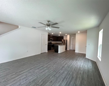 5230 New Friendship Place - Photo Thumbnail 6