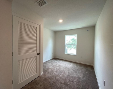 5230 New Friendship Place - Photo Thumbnail 12