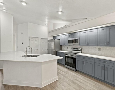 1591 Jonathan Court - Photo Thumbnail 7