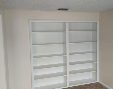 5205 Dublin Place - Photo Thumbnail 12