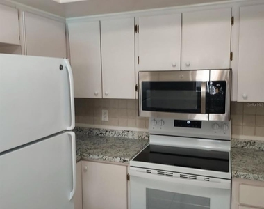 5205 Dublin Place - Photo Thumbnail 8