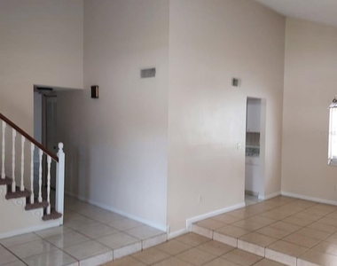 5205 Dublin Place - Photo Thumbnail 4