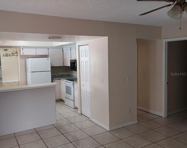 5205 Dublin Place - Photo Thumbnail 6
