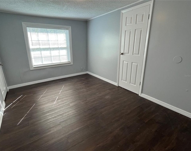 11 Sw 7th Avenue - Photo Thumbnail 4