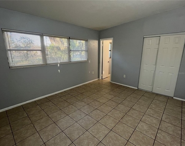 510 Manor Drive - Photo Thumbnail 6